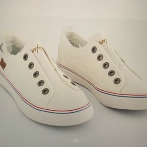Blowfish White Linen Shoe